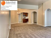 6001 Asti Dr in Bakersfield, CA - Building Photo - Building Photo