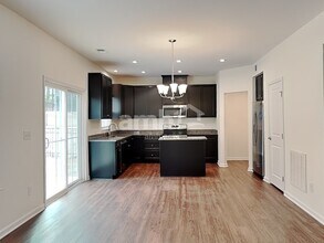 5054 Twin River Dr in Denver, NC - Building Photo - Building Photo