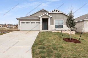 748 Gingham Trl in Troy, TX - Building Photo