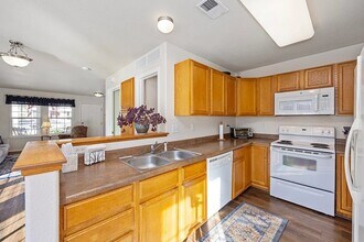 1650 Robertson St in Fort Collins, CO - Building Photo - Building Photo