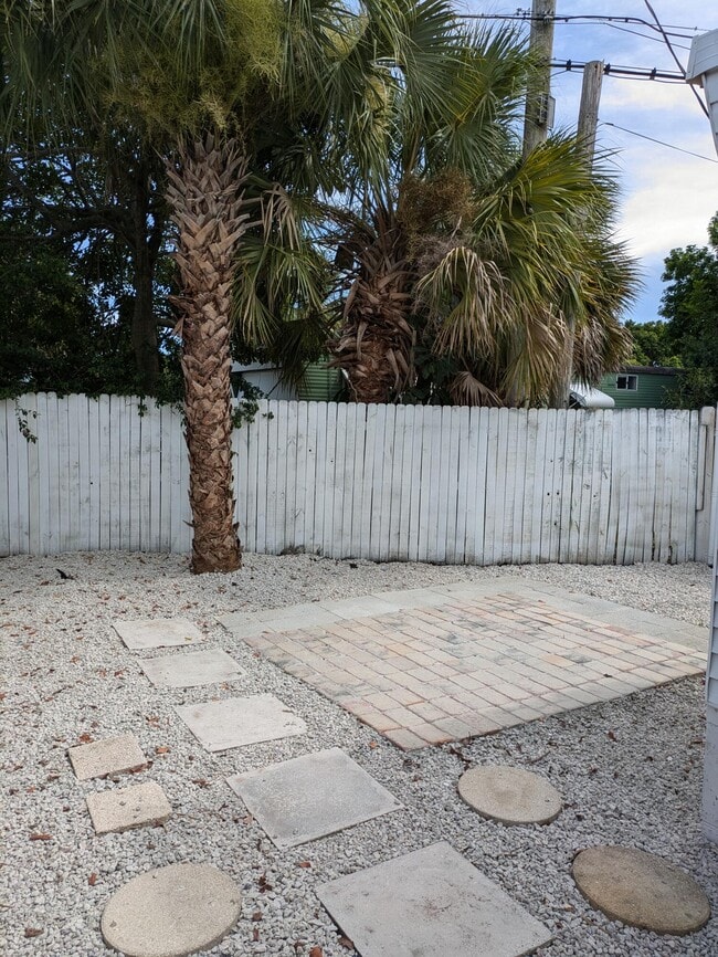 2934 Plumosa Ln in West Palm Beach, FL - Building Photo - Building Photo