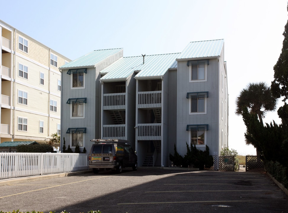 Sea House Villas in North Myrtle Beach, SC - Foto de edificio