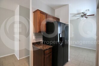 2725 E Mine Creek Rd in Phoenix, AZ - Building Photo - Building Photo