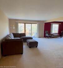 2425 Mulberry Square in Bloomfield Township, MI - Building Photo - Building Photo