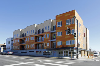 SloHi Flats in Denver, CO - Foto de edificio - Building Photo