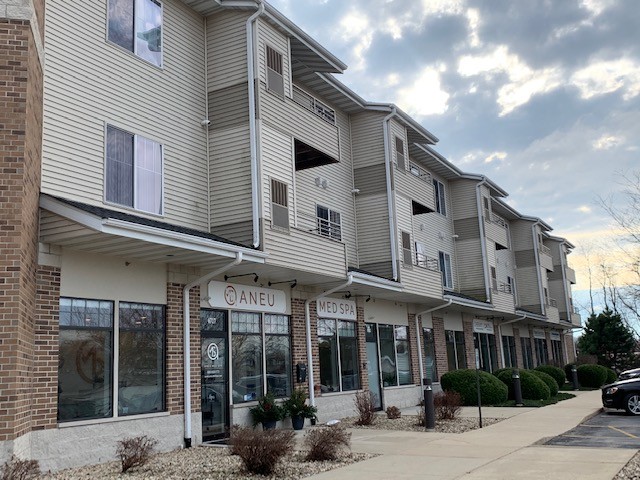 Johnson Place Apartments in McFarland, WI - Building Photo - Building Photo