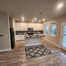 7506 Burnham Pl in Austin, TX - Building Photo - Building Photo