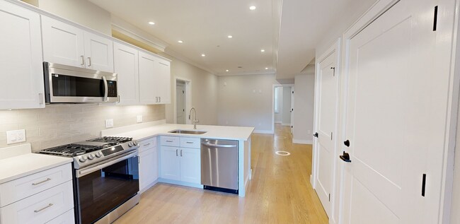 171 Allston St, Unit 3 in Boston, MA - Building Photo - Building Photo