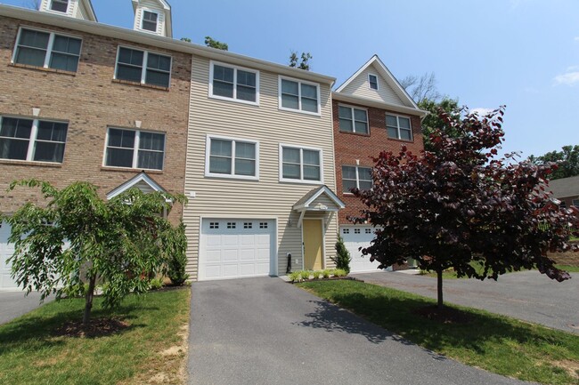 property at 2242 Deyerle Ave