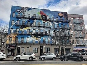 1885 Amsterdam Ave in New York, NY - Building Photo - Building Photo