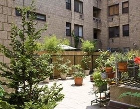 85 8th Ave-Unit -3-D in New York, NY - Foto de edificio - Building Photo