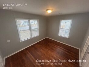 4616 SE 20th St in Del City, OK - Foto de edificio - Building Photo