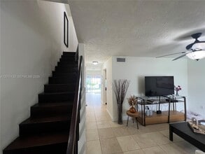 19372 SW 103rd Ct in Cutler Bay, FL - Building Photo - Building Photo