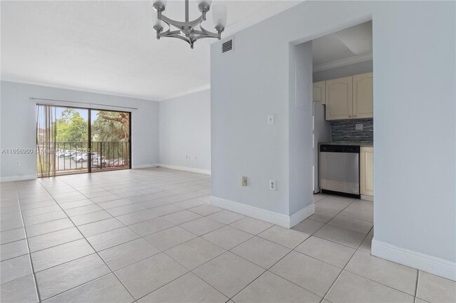 property at 10413 N Kendall Dr