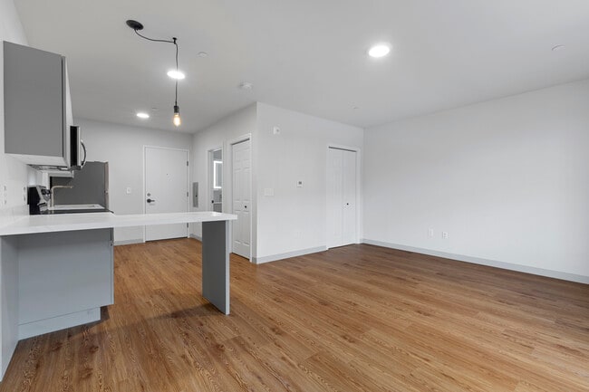 158 Main St in Ansonia, CT - Building Photo - Building Photo