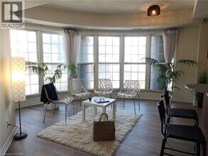 135 James St S in Hamilton, ON - Building Photo - Building Photo