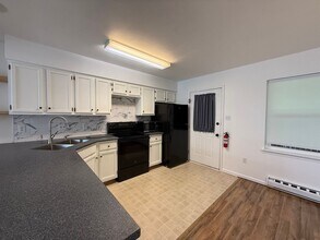 2083 Mary Ellen Ln in State College, PA - Building Photo - Building Photo