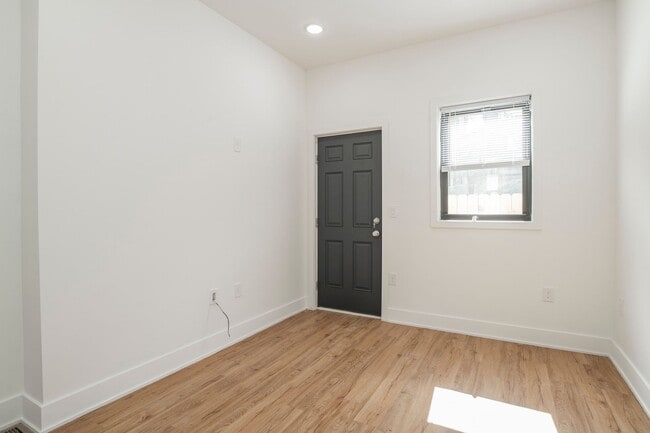 3312 W Cumberland St in Philadelphia, PA - Building Photo - Building Photo