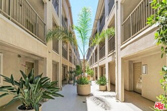 1401 Lomita Blvd in Los Angeles, CA - Building Photo - Building Photo