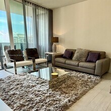 1000 Brickell Plz, Unit 3404 in Miami, FL - Building Photo - Building Photo