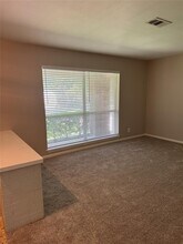 110 Chelsea Rd in Conroe, TX - Building Photo - Building Photo