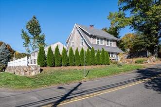 15 Emerson St in Norwalk, CT - Building Photo - Building Photo