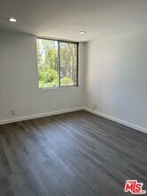 100 S Doheny Dr in Los Angeles, CA - Building Photo - Building Photo