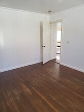 36 Floyd St in Deer Park, NY - Building Photo - Building Photo