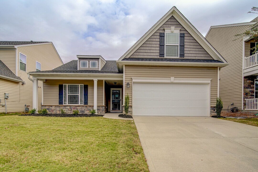 23 Parkwalk Dr in Greer, SC - Building Photo