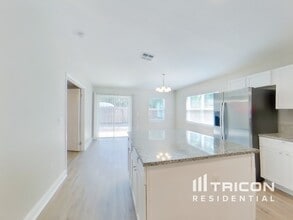 1007 S Locust Ave in Sanford, FL - Building Photo - Building Photo