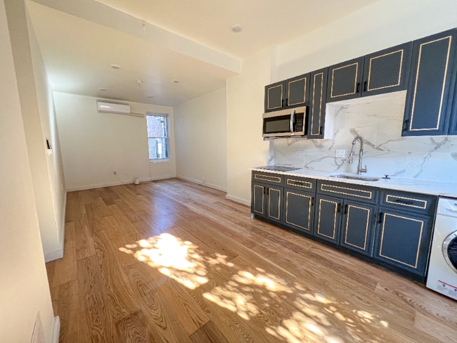 property at 2129 Pine St