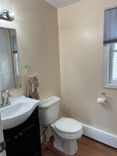 2 Sherwood Dr in Latham, NY - Building Photo - Building Photo