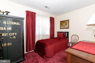 28 Florence Tollgate-Unit -1 in Florence, NJ - Foto de edificio - Building Photo