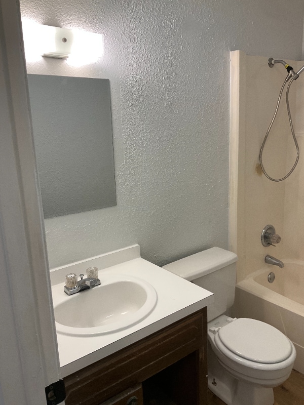 1501 N 7th Ave in Durant, OK - Building Photo - Building Photo