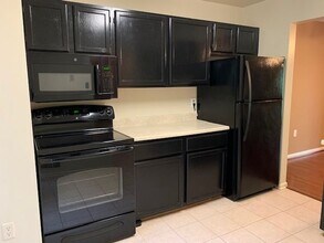 7829 Briardale Terrace in Rockville, MD - Building Photo - Building Photo