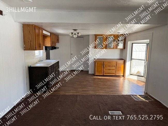 12 Willis Ln in Nitro, WV - Building Photo - Building Photo