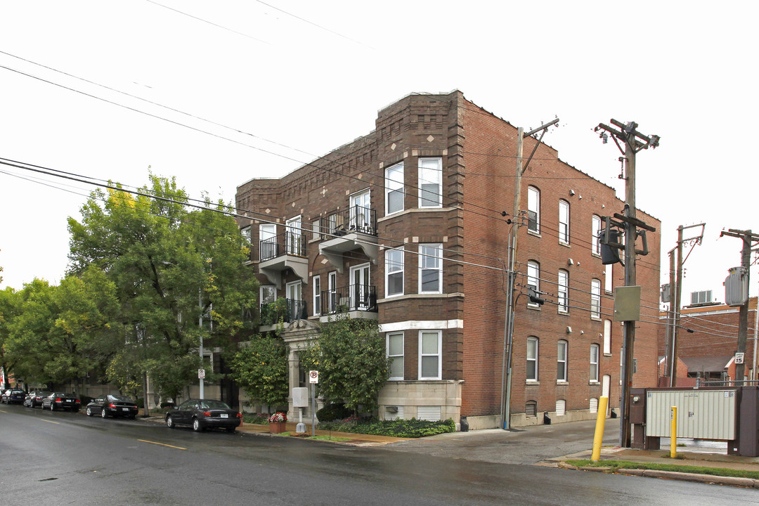 226 W Boyle Ave in St. Louis, MO - Building Photo