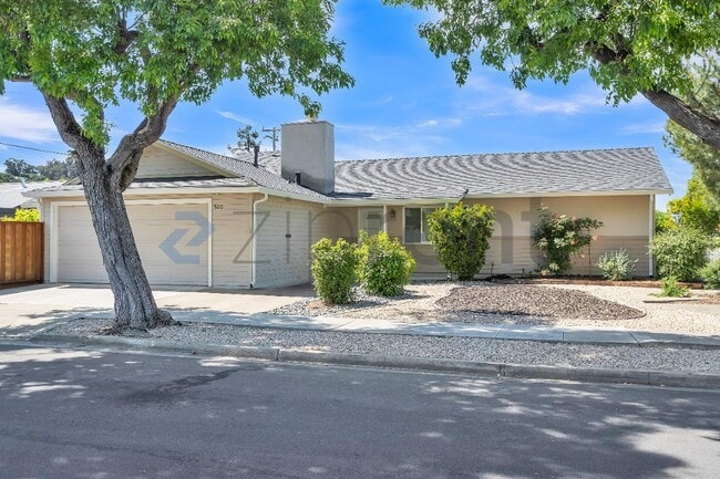 500 Middlesex Rd in Belmont, CA - Building Photo - Building Photo