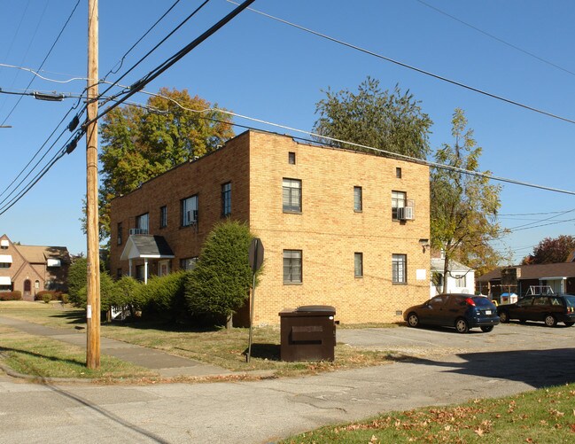 707 6th St in Huntington, WV - Foto de edificio - Building Photo