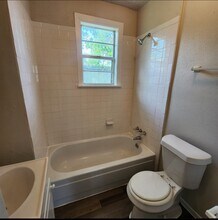 4530 Teton St in Houston, TX - Foto de edificio - Building Photo