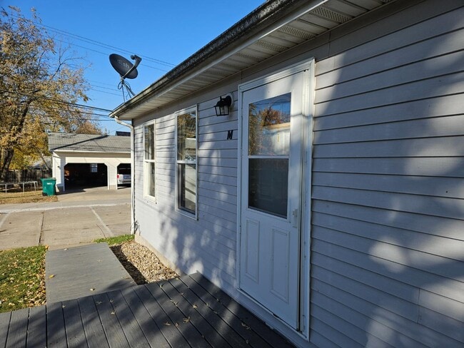 property at 510 W Murray St