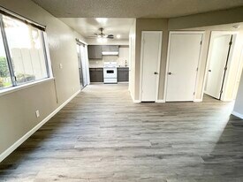 Granada Apartments in Clovis, CA - Building Photo