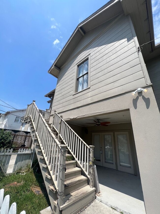 property at 538 Lowerline St