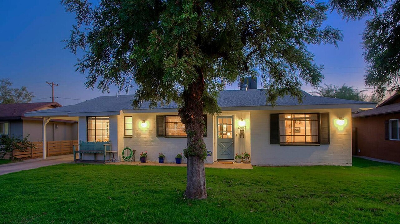 4007 E Heatherbrae Dr in Phoenix, AZ - Building Photo