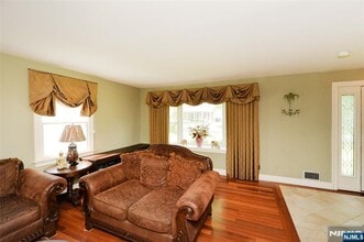 252 Hillside Ave in Paramus, NJ - Building Photo - Building Photo