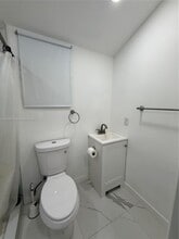 1511 NW 45th St in Miami, FL - Building Photo - Building Photo