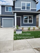 5230 Holly St in Springfield, OR - Building Photo