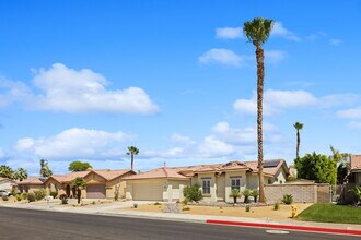 37762 Drexell Dr in Palm Desert, CA - Building Photo - Building Photo