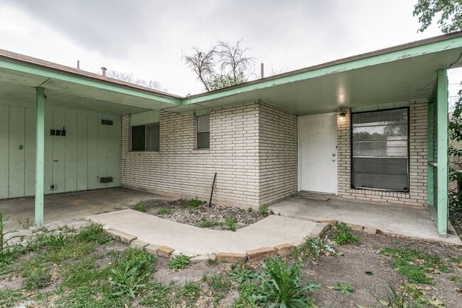 528 Southtrail Dr in San Antonio, TX - Building Photo - Building Photo