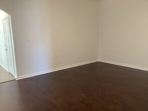 11217 NW 102nd St in Yukon, OK - Building Photo - Building Photo